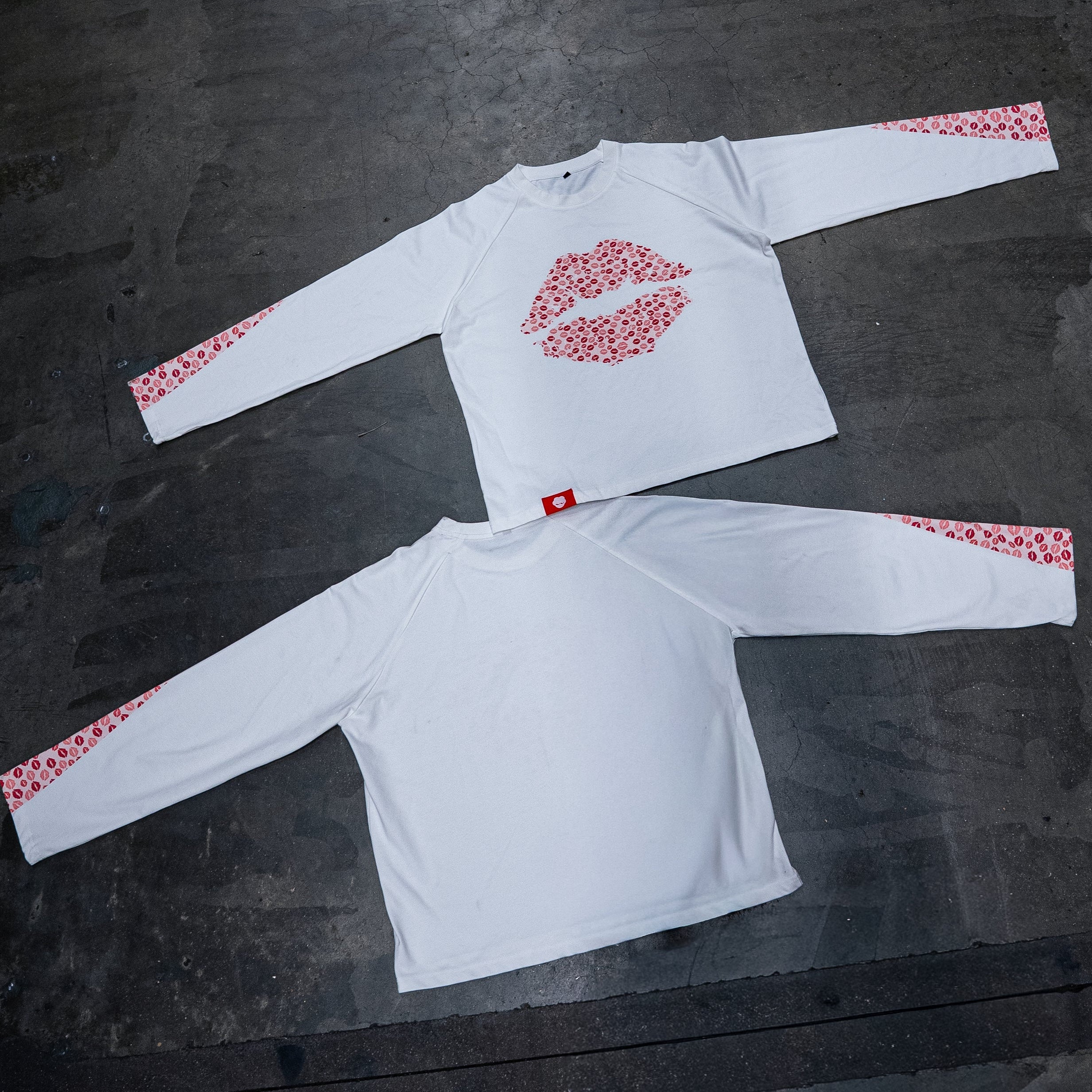 Longsleeve Kiss - White