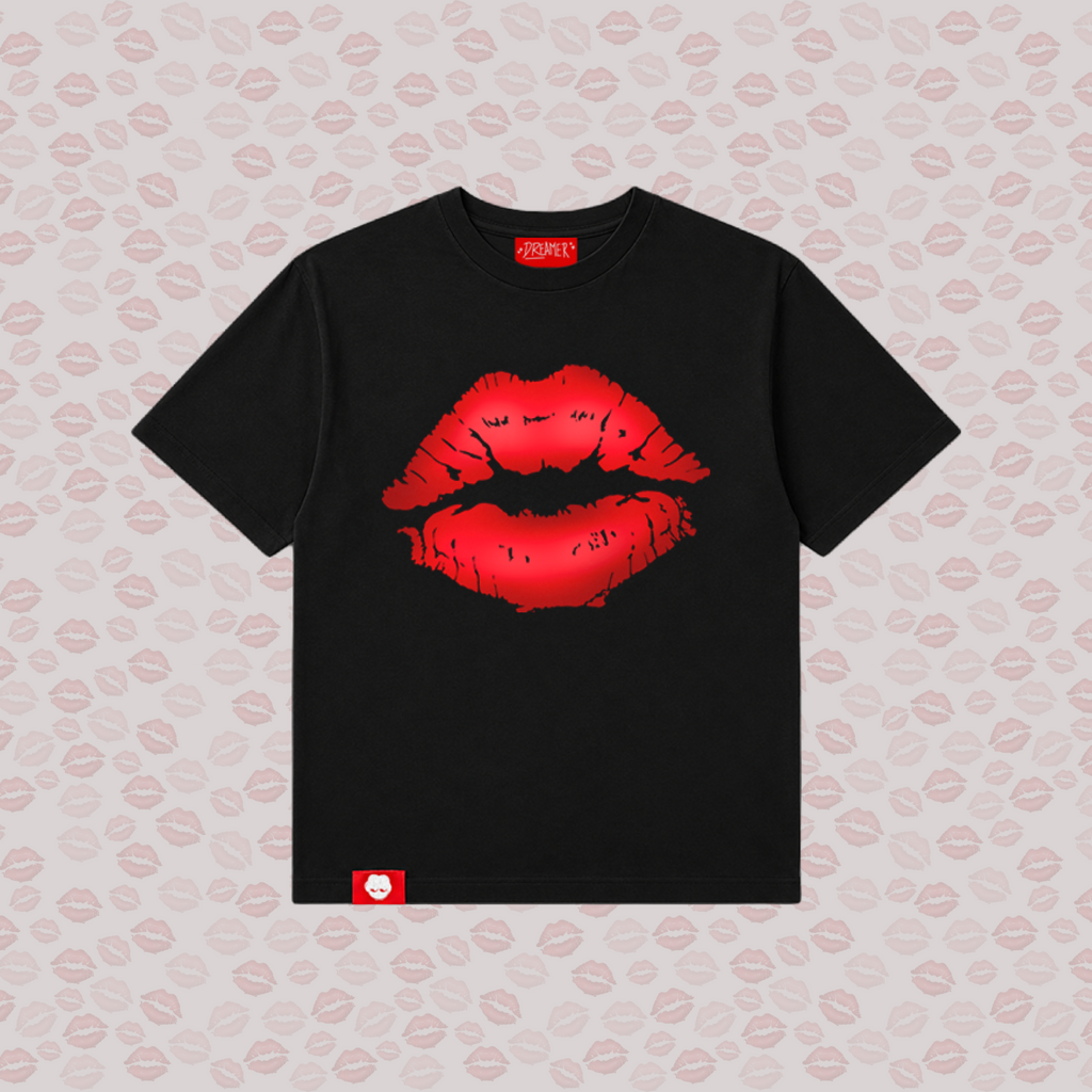 Kiss Tee - Black